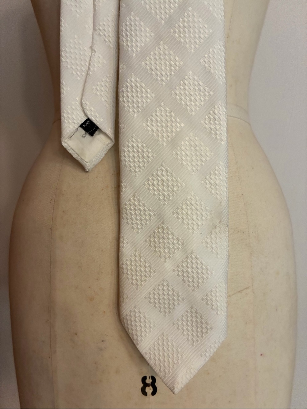 Cesare Larini White Textured Diamond Embossed Tie Italian Silk Geometric